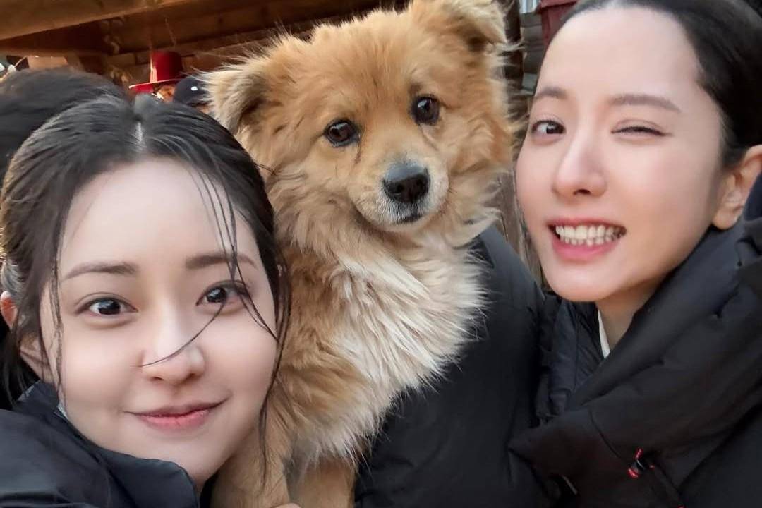 potret Shin Seul Ki bersama Bona (instagram.com/shinseulkee)